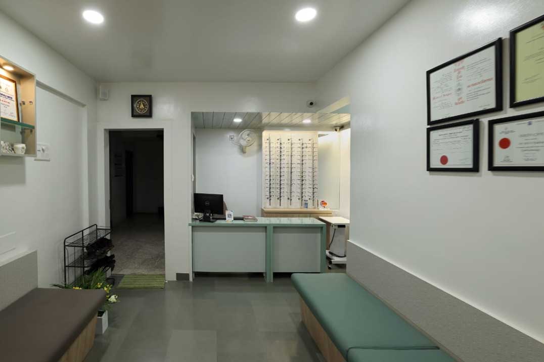 Eye Clinic, Sinhagad Road S. V. Mulgund & Associates